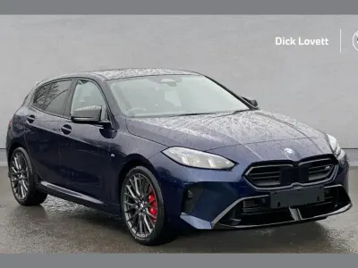 Używany BMW M135 Comfort Edition 296 KM (217 kW) 2026 Niebieski Hatchback