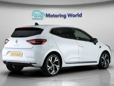 Używany Renault Clio V RS Line 90 KM (66 kW) 2021 Biały Hatchback