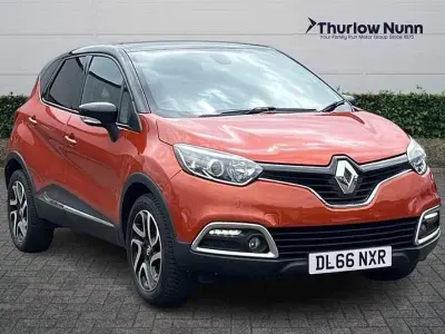 Used Renault Captur Dynamique 90 HP (66 kW) 2016 Orange/black SUV