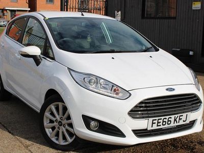 White Used 2016 Ford Fiesta Titanium Hatchback | £5,420 (Good price)