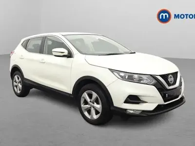 Używany Nissan Qashqai Acenta Premium 116 KM (85 kW) 2019 Biały SUV