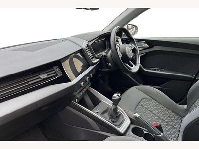 Used Audi A1 Sport 95 HP (69 kW) 2023 White SUV