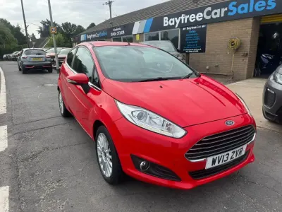 Used Ford Fiesta Titanium 2013 Red Hatchback