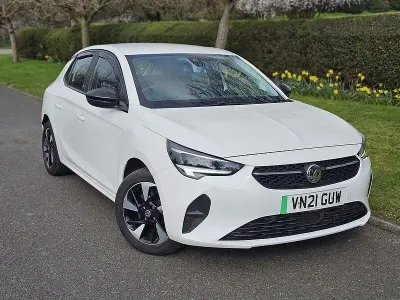 Usado Vauxhall Corsa-e 100 kW (136 HP) 2021 Branco Citadino