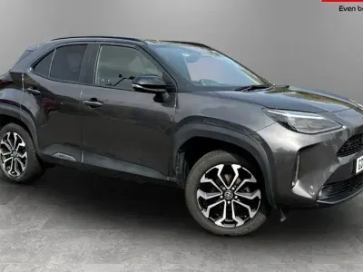Used Toyota Yaris Cross Design 116 HP (85 kW) 2024 Grey SUV