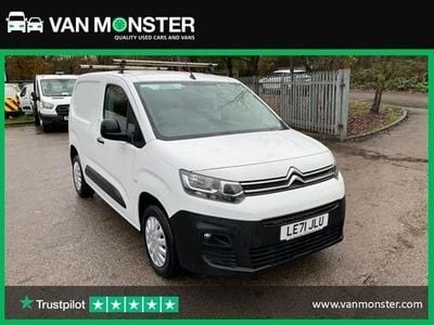 Used Citroën Berlingo 100 HP (73 kW) 2022 White MPV