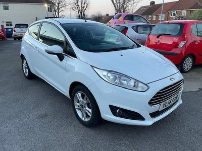 Used Ford Fiesta Zetec 2014 White Hatchback