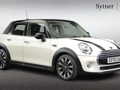 Begagnad Mini Cooper Exclusive 134 HK (98 kW) 2020 Vit Halvkombi