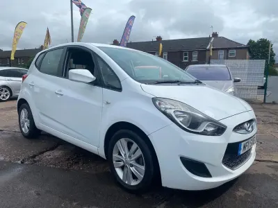 Used Hyundai ix20 Active 90 HP (66 kW) 2011 White Hatchback