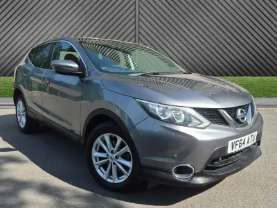 Używany Nissan Qashqai Acenta+ 110 KM (80 kW) 2015 Szary SUV