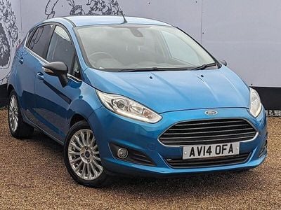 Used Ford Fiesta Titanium 100 HP (73 kW) 2014 Blue Hatchback