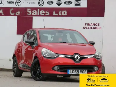 Used Renault Clio Dynamique 90 HP (66 kW) 2015 Red Hatchback