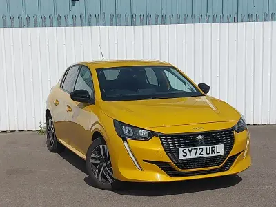 Used Peugeot 208 Allure+ 100 HP (73 kW) 2022 Yellow Hatchback