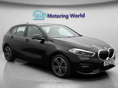 Used BMW 118 Sport Line 150 HP (110 kW) 2022 Black Hatchback