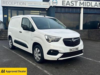 Used Vauxhall Combo Sportive 100 HP (73 kW) 2022 White MPV