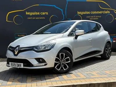 Used Renault Clio Play 101 HP (74 kW) 2026 Grey Hatchback