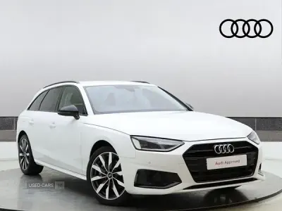 Używany Audi A4 Sport 150 KM (110 kW) 2023 Biały Kombi