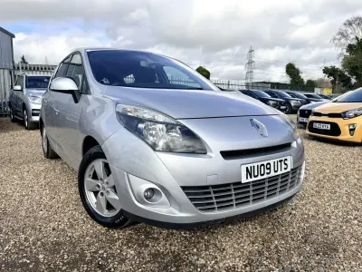 Używany Renault Grand Scénic II Dynamique 2009 Srebrny Minivan