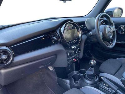 Usado Mini Cooper Sport 134 HP (98 kW) 2023 Vermelho Citadino