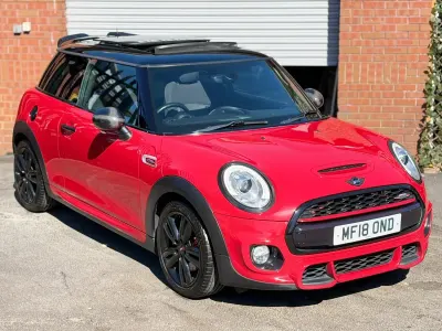 Used Mini Cooper S Hatch 192 HP (141 kW) 2018 Red Hatchback