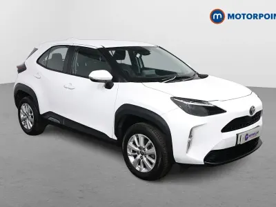Used Toyota Yaris Hybrid 2024 White Estate