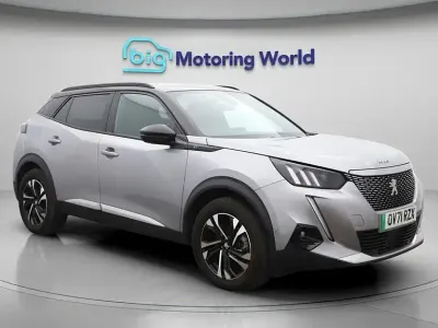 Begagnad Peugeot e-2008 GT 100 kW (136 HK) 2022 SUV