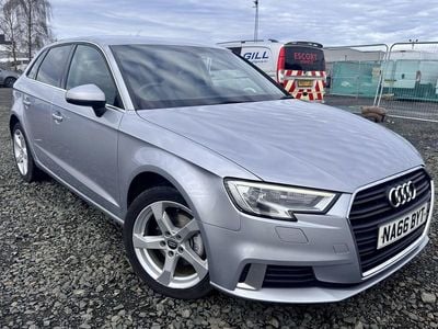 Begagnad Audi A3 Sport 2016 Silver Halvkombi