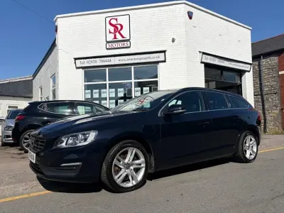 Used Volvo V60 SE 2017 Blue Estate