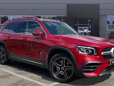 Mercedes GLB220