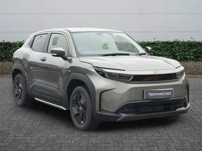 New Toyota Urban Cruiser Design 127 kW (174 HP) 2026 Green SUV