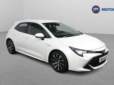 Used Toyota Corolla Design 122 HP (89 kW) 2021 White Hatchback