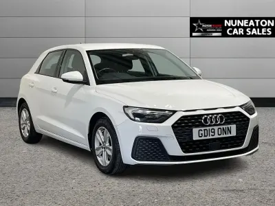 Usado Audi A1 Advanced 116 HP (85 kW) 2019 Branco SUV