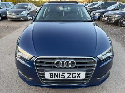 Używany Audi A3 Performance 2015 Niebieski Hatchback