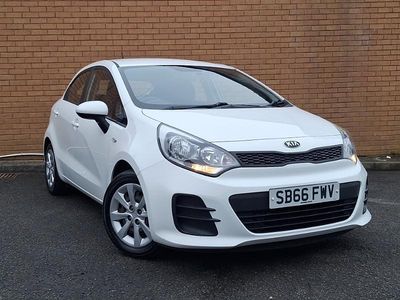 Used Kia Rio Air 2016 White Hatchback