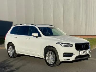 Usado Volvo XC90 Momentum 235 HP (172 kW) 2018 Branco SUV