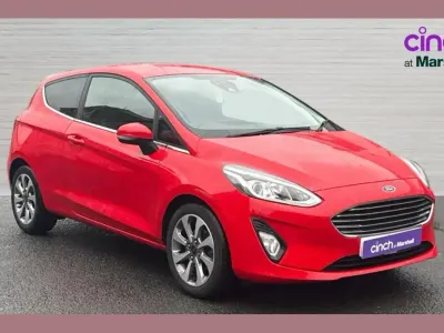 Used Ford Fiesta Zetec 100 HP (73 kW) 2017 Red Hatchback