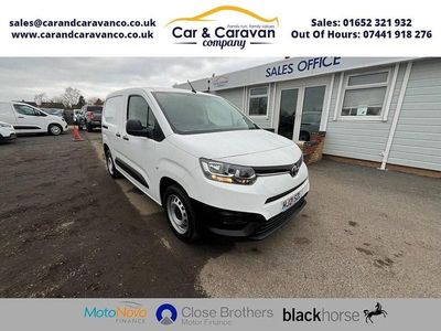 White Used 2021 Toyota Proace Active MPV | £8,280 (Super price)