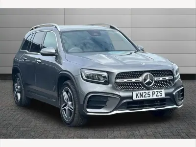 Begagnad Mercedes GLB200 Executive 161 HK (118 kW) 2025 Grå SUV