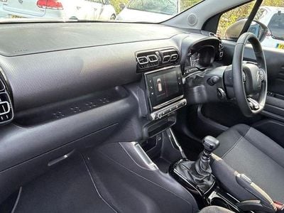 Used Citroën C3 Aircross PureTech 108 HP (79 kW) 2023 White SUV