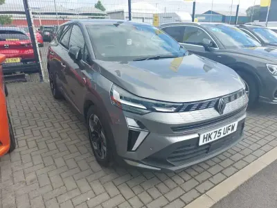 Usado Renault Symbioz Techno 140 HP (102 kW) 2025 Cinzento SUV