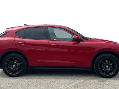 Used Alfa Romeo Stelvio 280 HP (205 kW) 2018 Red SUV