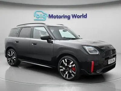 Używany Mini John Cooper Works Countryman 300 KM (220 kW) 2024 Czarny SUV