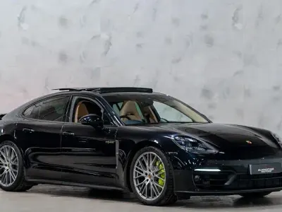 Usado Porsche Panamera Platinum Edition 462 HP (339 kW) 2022 Preto Citadino