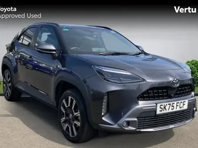 Used Toyota Yaris Cross 131 HP (96 kW) 2025 Grey SUV
