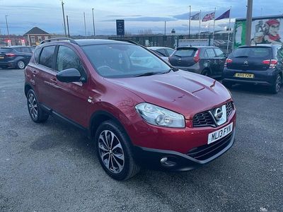 Red Used 2013 Nissan Qashqai 360º SUV | £3,475 (Fair price)