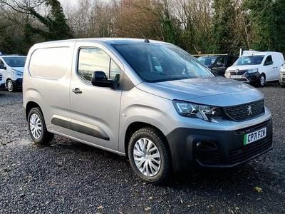 Grey Used 2022 Peugeot E-Partner Premium MPV | £9,699 (Fair price)