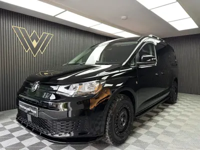 Usado VW Caddy Edition 102 CV (75 kW) 2022 Negro Monovolumen