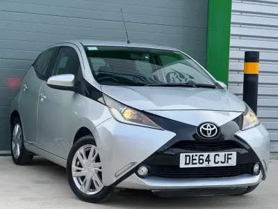 Used Toyota Aygo x-press 68 HP (50 kW) 2014 Silver Hatchback