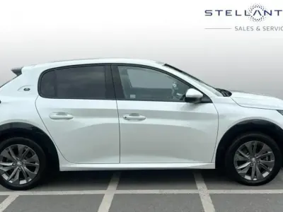 Second-hand Peugeot e-208