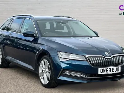 Usado Skoda Superb SE L 218 CV (160 kW) 2020 Azul